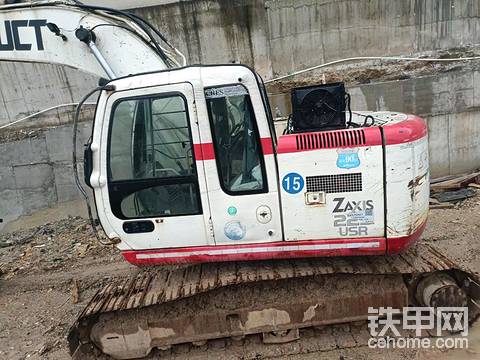 日立 ZX225USR