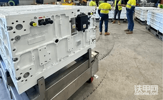 利勃海尔与澳大利亚巨头FMG合作开发氢动力矿卡，首台样车T264下线即将投入测试