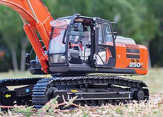 ［模型］TMC 日立Zaxis250LC-6