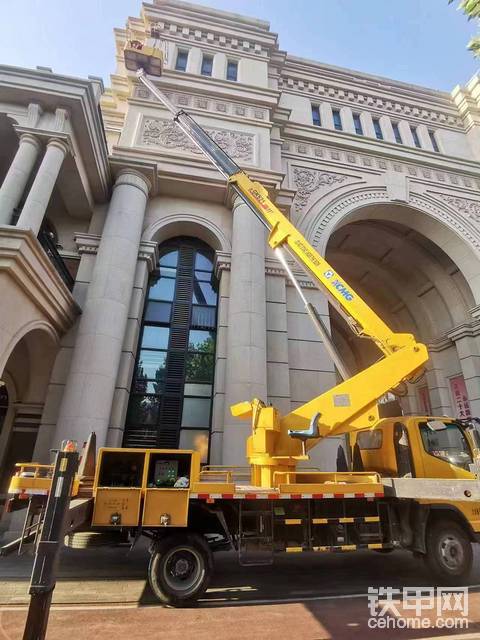 天津河西區(qū)升降車出租，登高車，曲臂車，吊車租賃