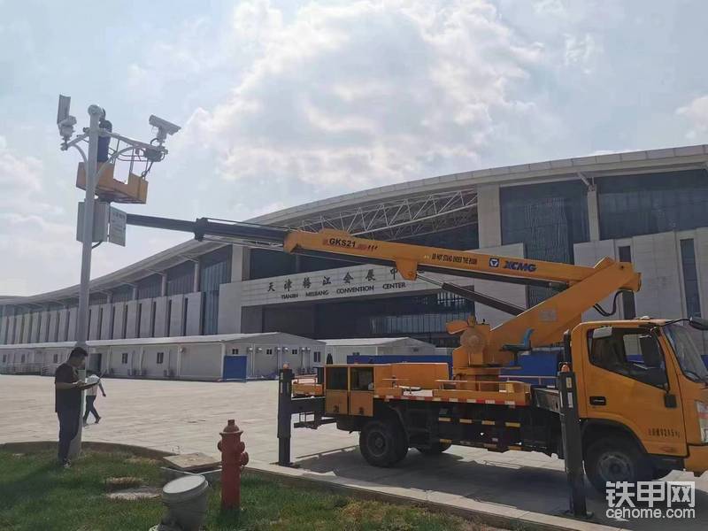 天津河北區(qū)高空作業(yè)車租賃、升降車、路燈車、曲臂車出租-帖子圖片