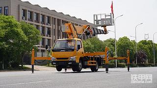 江铃蓝牌28米高空作业车