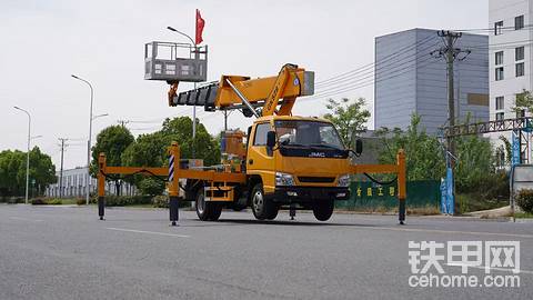 江铃蓝牌28米高空作业车