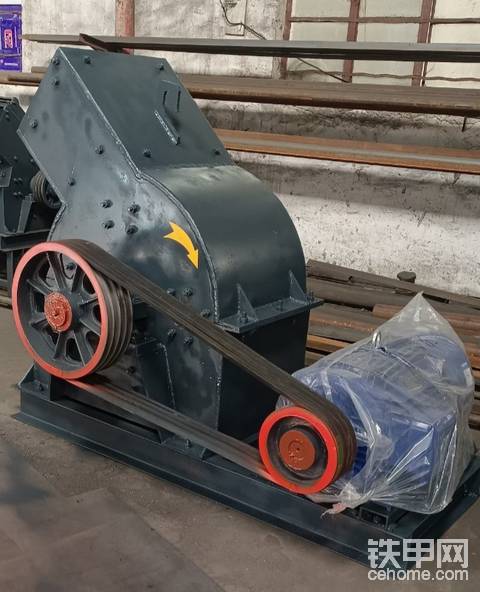 青石破碎機_大型青石錘破機_青石破碎機廠家