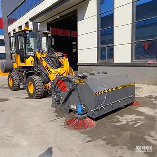 道路清掃器水穩(wěn)層清掃用掃地機(jī)效率快