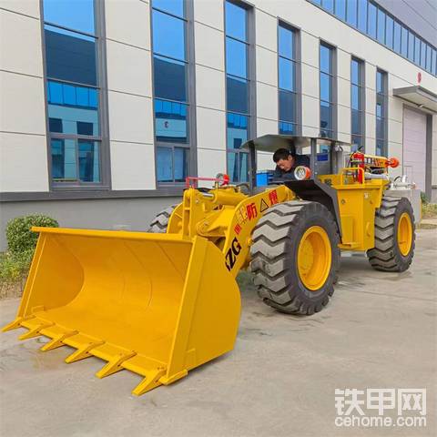 煤礦用側(cè)翻斗井下裝載機低矮車身無煙塵