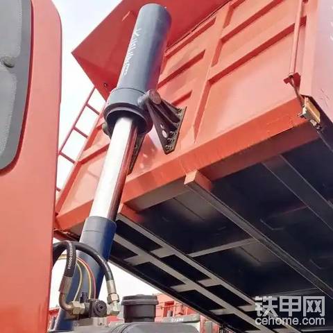 INTEVA因特威快速接頭的兩百個應用場景之提升油缸