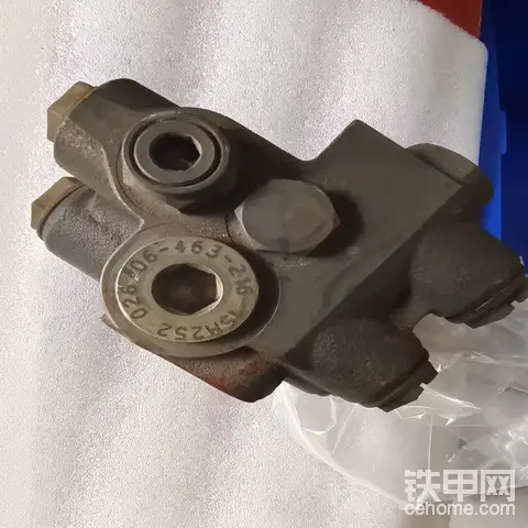 装载机全液压制动系统故障解析