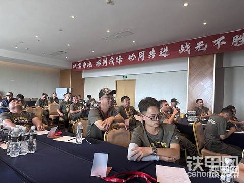 都在思索答案