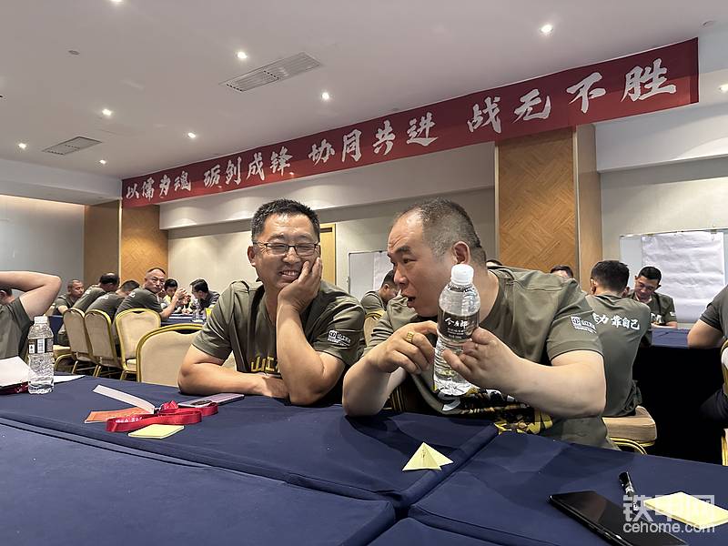 热烈讨论装载机的油箱到底应该用什么材质