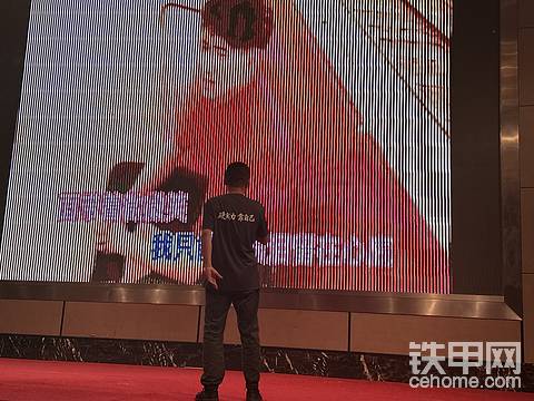 敬爱的教官为大家献上一路顺风