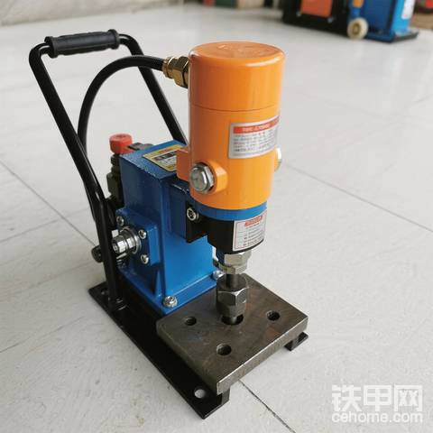 便携式液压母线冲孔机上INTEVA进口快速接头的应用解析