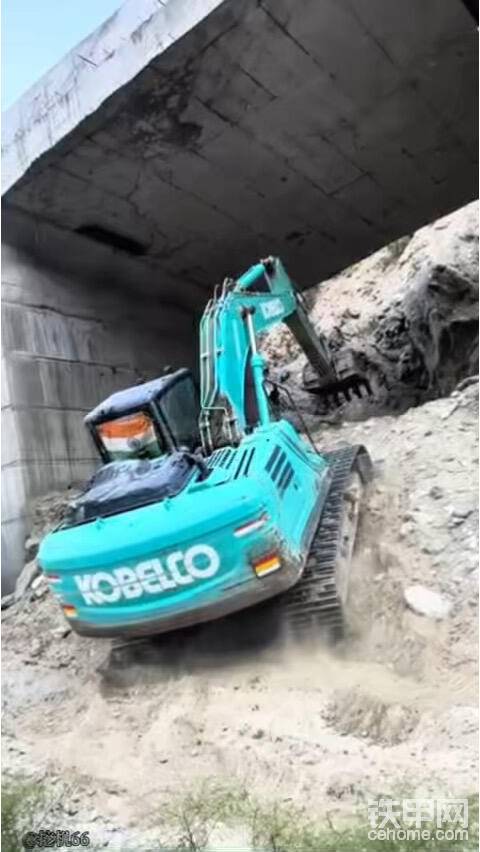 给挖机司机点赞