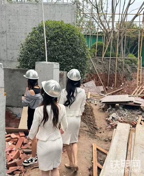 今天工地上的风景