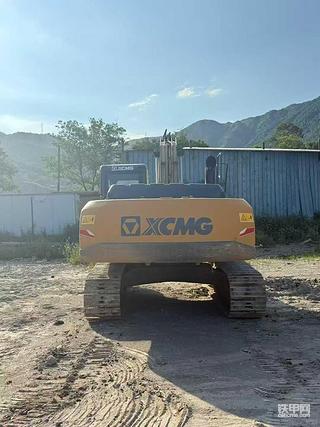 原来挖掘机竟然可以这么温柔