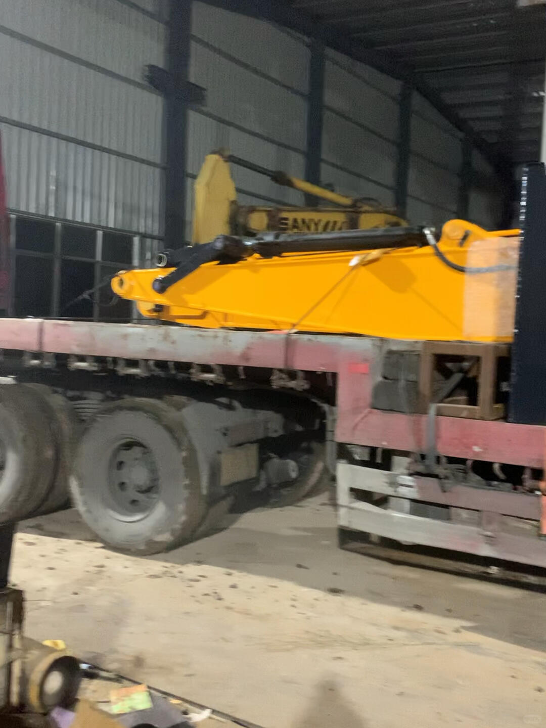 28米加长臂装车走起-帖子图片