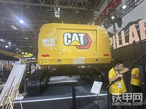 看看卡特大家伙