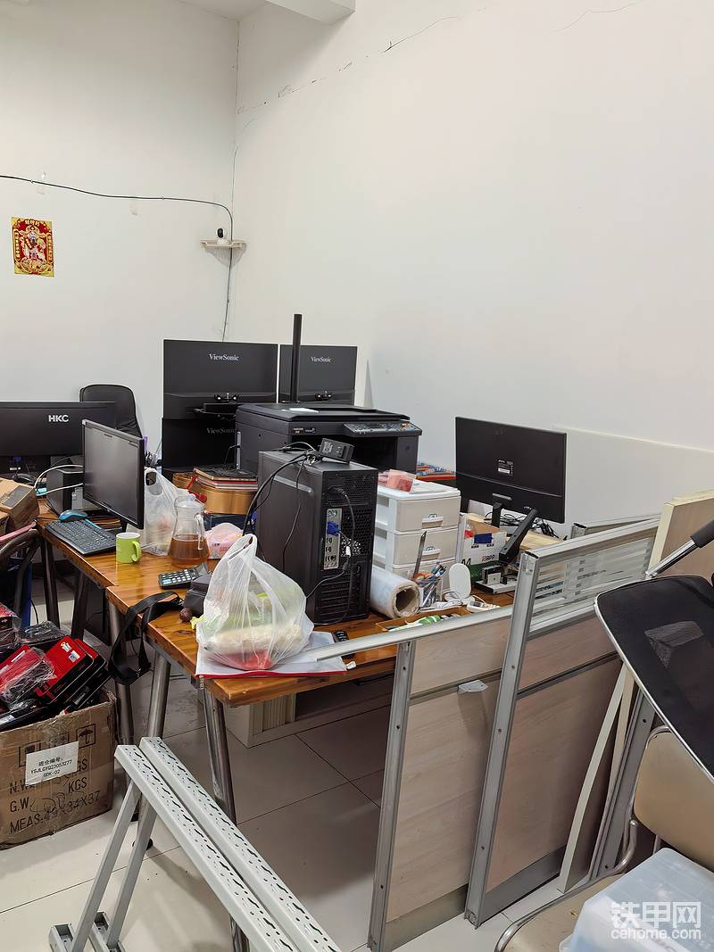 在苏州卖配件修挖机-帖子图片