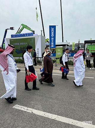 头顶一块布 天下我最富
