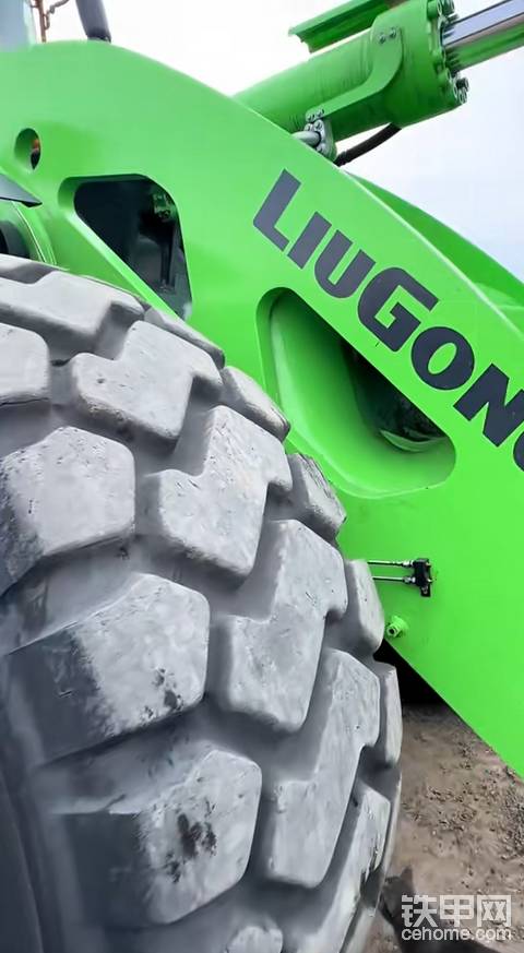 【BICES  2025】柳工8100TE混动装载机战力究竟如何？