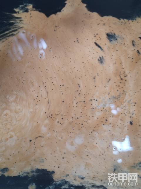液压泵齿轮油会乳化，十多年第一次碰到