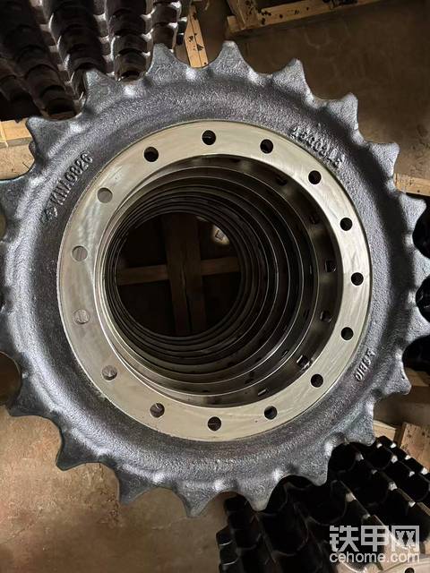 住友120/130原装驱动轮