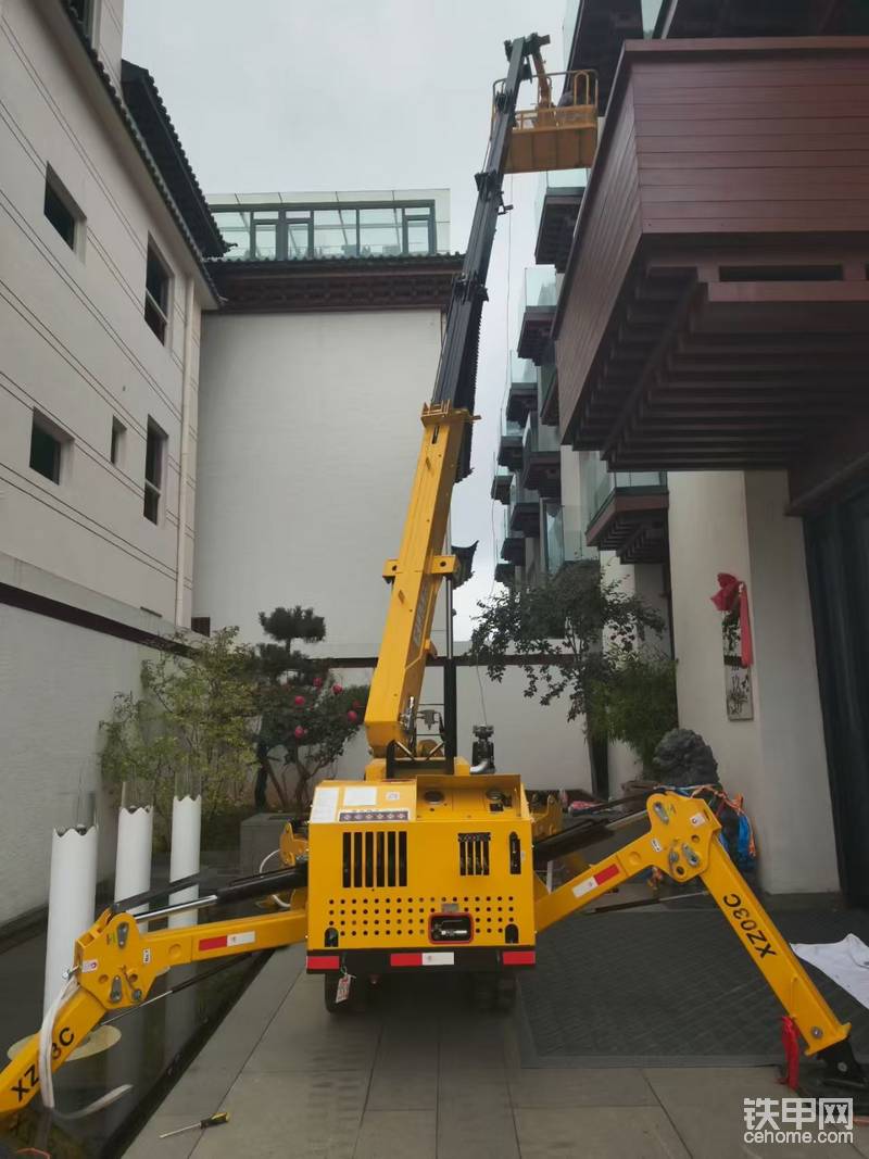 星志3吨蜘蛛吊别墅区安装