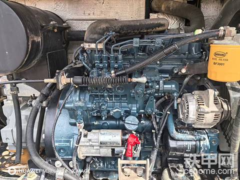 三一60久保田V2607发动机缸体放水