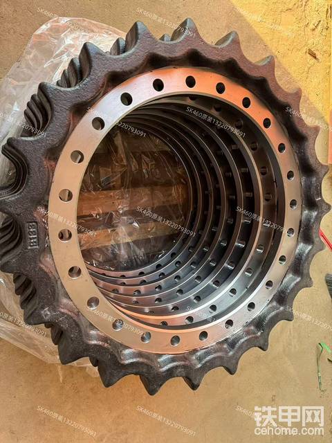 是神钢460原装驱动轮