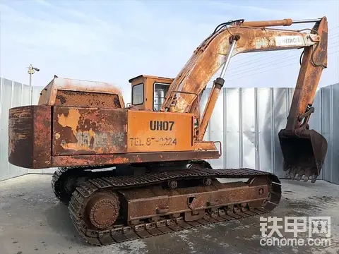 1980年生产的日立UH07-5