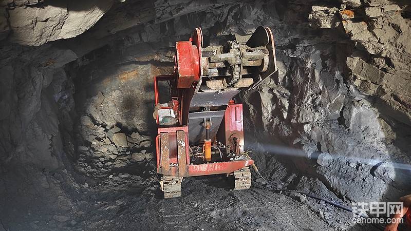 2.5米铅锌矿出渣