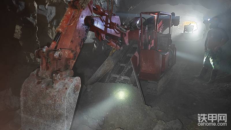 2.8米铝土矿出渣