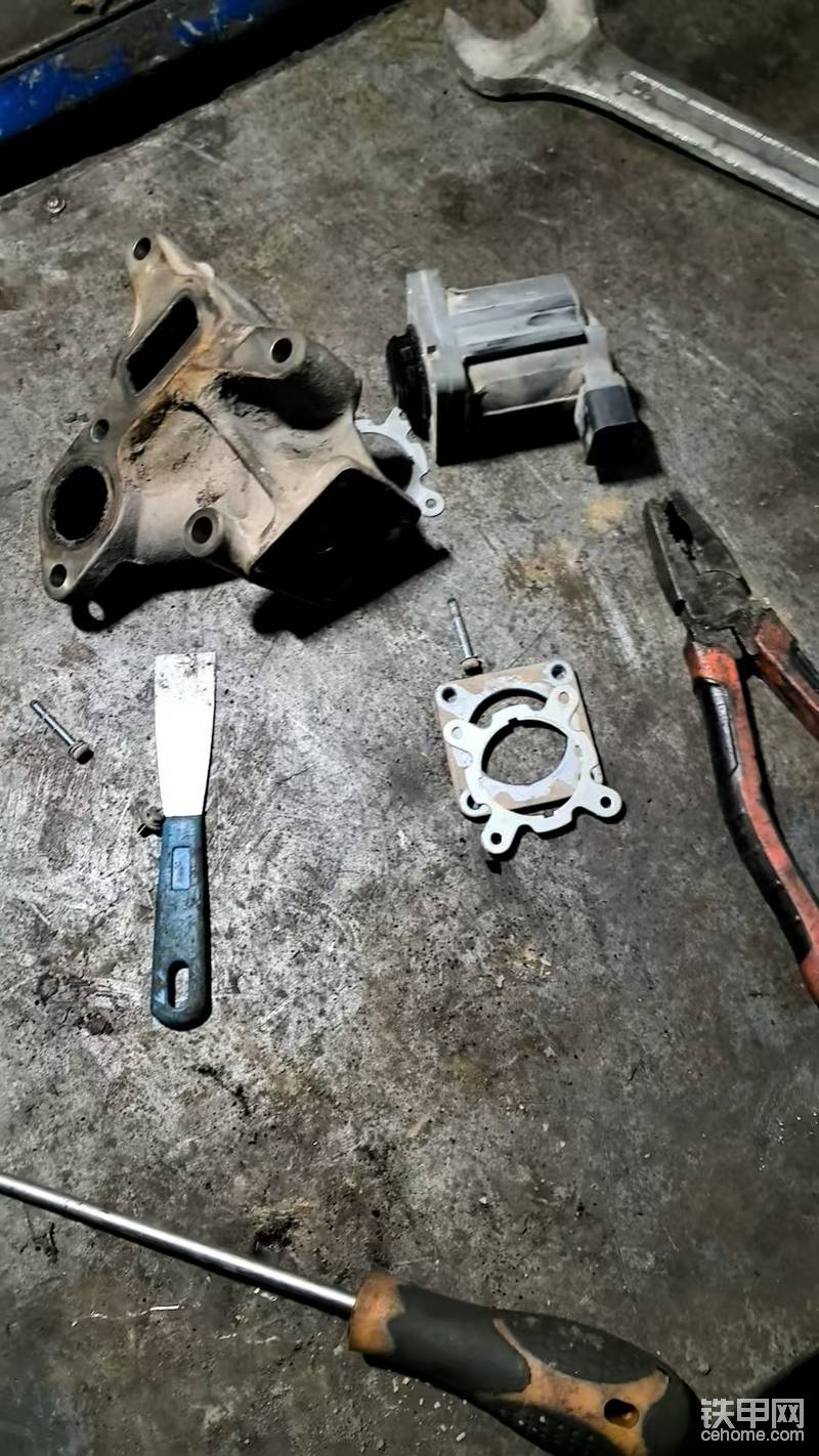 拆掉电磁阀，用化油器清洗剂，清洗里面的阀芯，直到灵活就可以，也可以把阀芯拆下来全部清洗干净，在装上去，