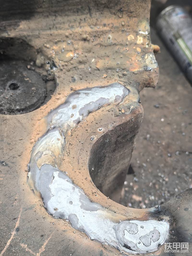 大电流二保焊焊平，这个快换就算维修完成，比新的还耐用，当时买回来虎口我也重新做过的，不存在断销子的问题，