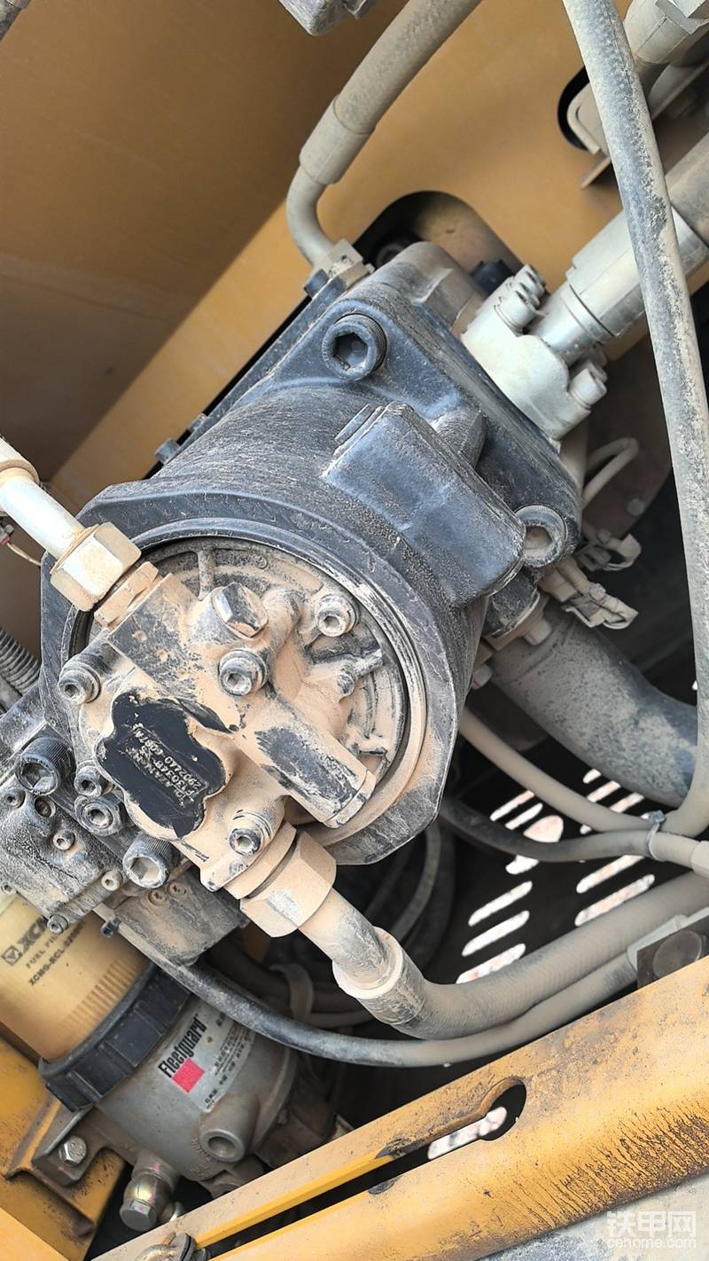 215的液压泵比200的要好，