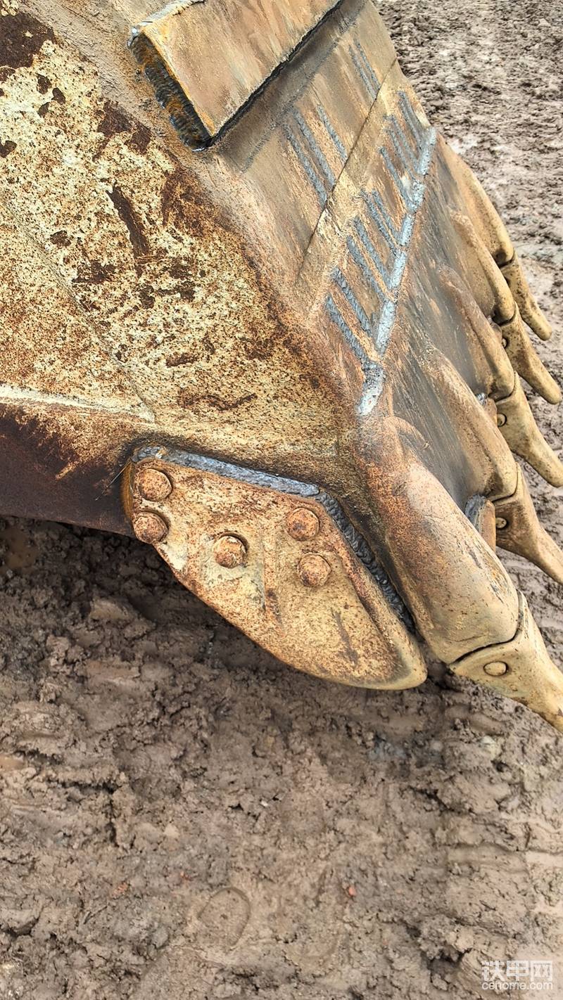 马拉头也换过，到处都是铁板，