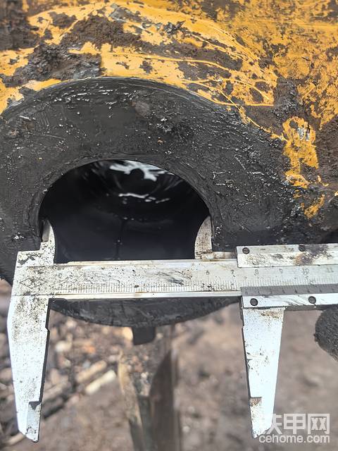 维修挖机省钱第十二部-维修挖机马拉头