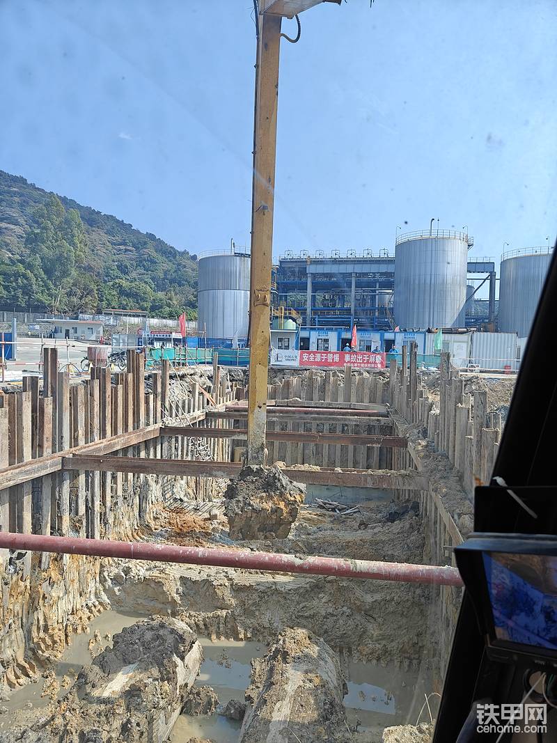 吃饭半小时，吃了就干。