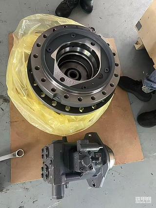 150旋挖卷扬减速机GFT60-86+A6VE107