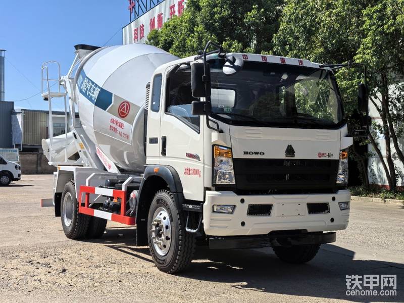 中國重汽豪沃4*2單橋混凝土攪拌車

中國重汽豪沃4*2單橋攪拌車-帖子圖片