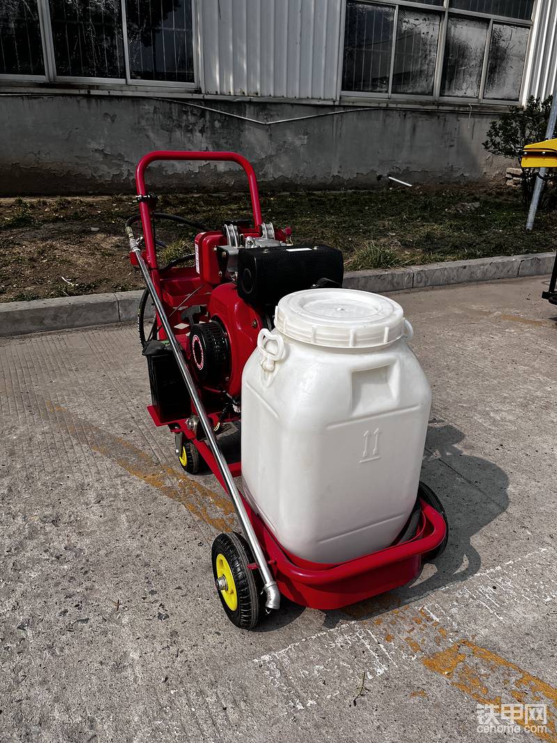 道路養(yǎng)護噴灑 手推式乳化瀝青撒布機-帖子圖片