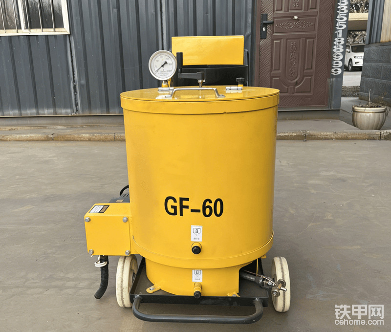 水泥路面伸縮縫，瀝青路面裂縫灌縫 手推式路面灌縫機(jī)-帖子圖片