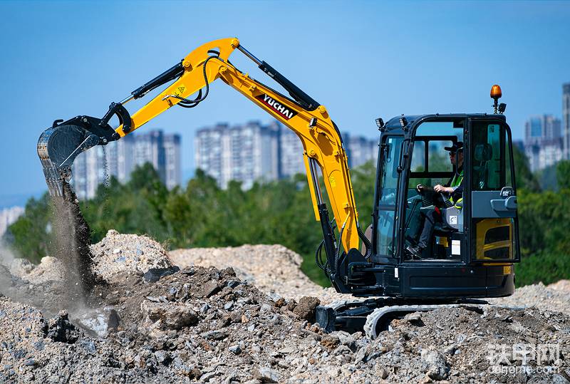 低尾排放、電動(dòng)化、智能化！緊湊型挖掘機(jī)未來(lái)三大發(fā)展方向-帖子圖片
