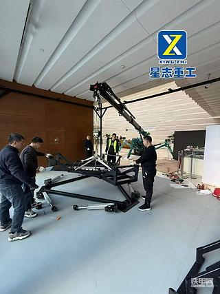 施工刚需！星志3吨蜘蛛吊车 狭窄场地吊装利器