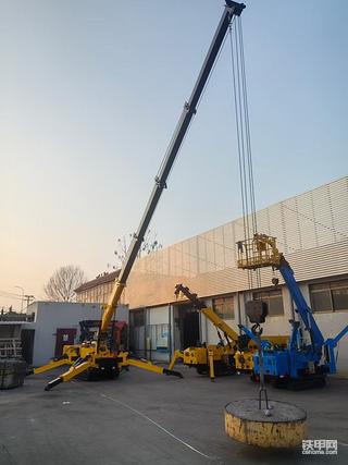 星志3吨蜘蛛吊车