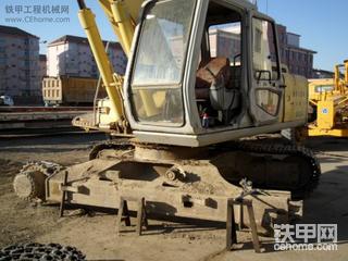 13年的住友挖掘機維修行走機構(gòu)