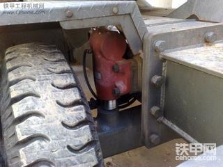 合肥振ZHENYU 轮式160挖掘机 附送小胰子。。