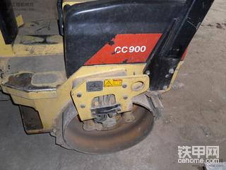 戴纳派克CC900小型振动压路机