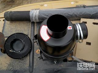 卡特320D挖掘機(jī)加裝油浴式空氣濾清器的全過程