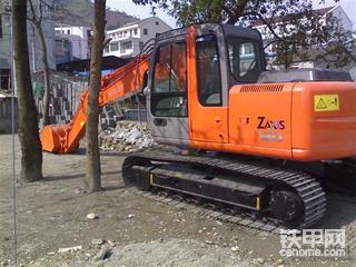 我的日立120和小60